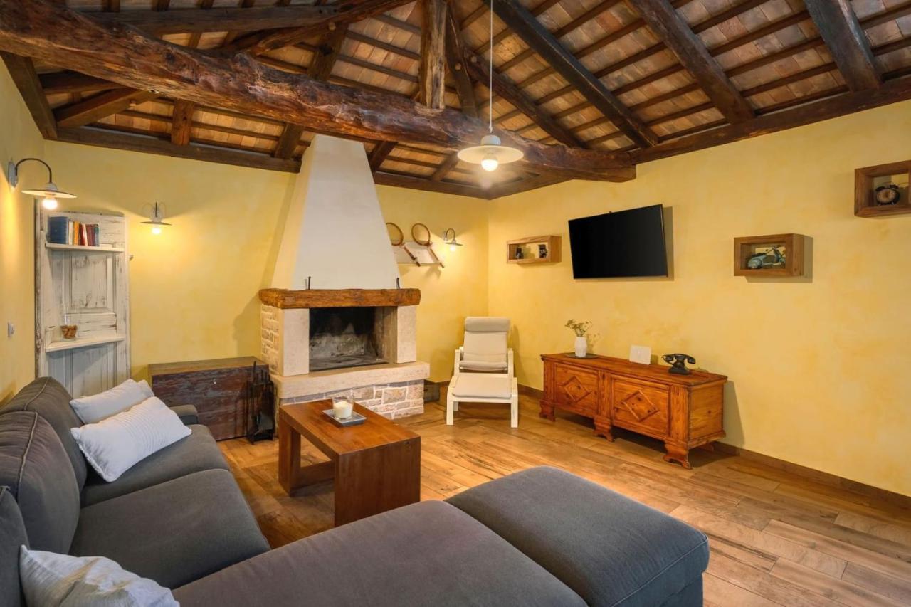 Family Villa Elizabeta With Pool In Umag Cepljani Экстерьер фото