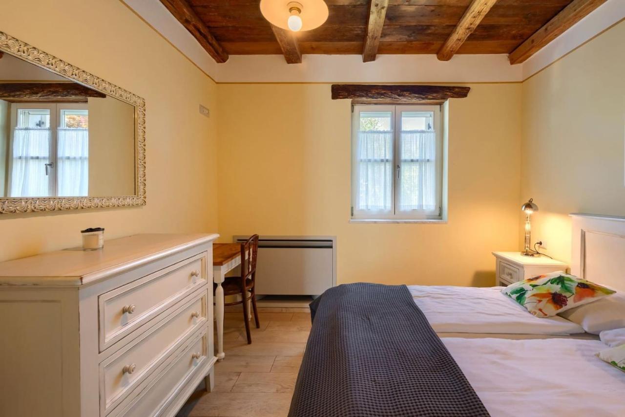 Family Villa Elizabeta With Pool In Umag Cepljani Экстерьер фото