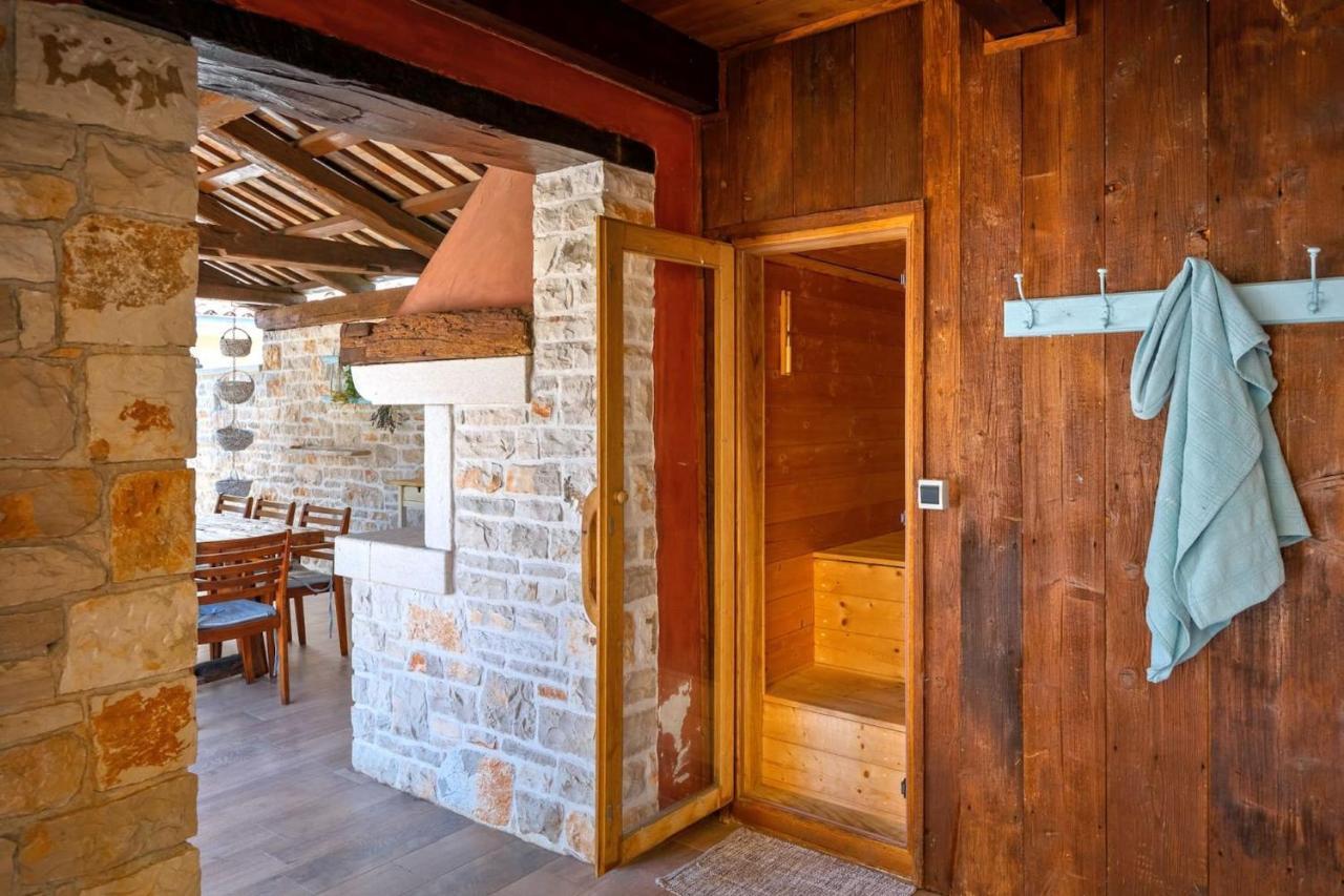 Family Villa Elizabeta With Pool In Umag Cepljani Экстерьер фото